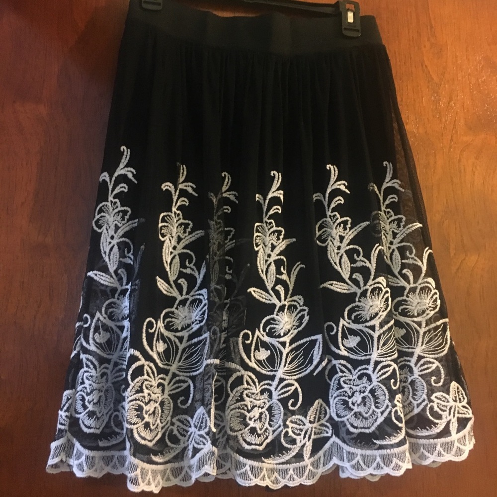 Mini skirt Alfani size small